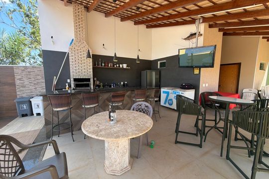 Casa à venda com 7 quartos, 683m² em Vicente Pires, Brasília