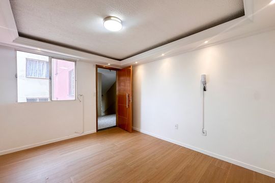 Sala de apartamento à venda com 2 quartos, 45m² em Cooperativa, São Bernardo do Campo