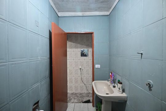 Banheiro Casa 1 de casa à venda com 5 quartos, 125m² em Jardim Raposo Tavares, Taboão da Serra