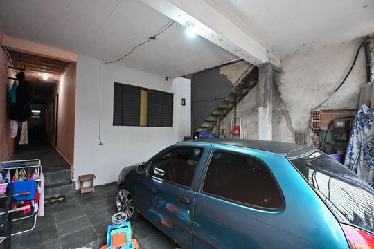 Garagem de casa à venda com 5 quartos, 125m² em Jardim Raposo Tavares, Taboão da Serra