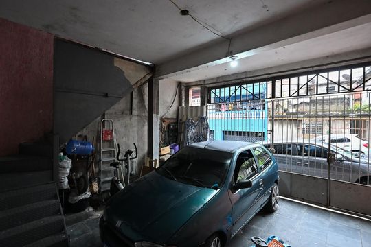 Garagem de casa à venda com 5 quartos, 125m² em Jardim Raposo Tavares, Taboão da Serra
