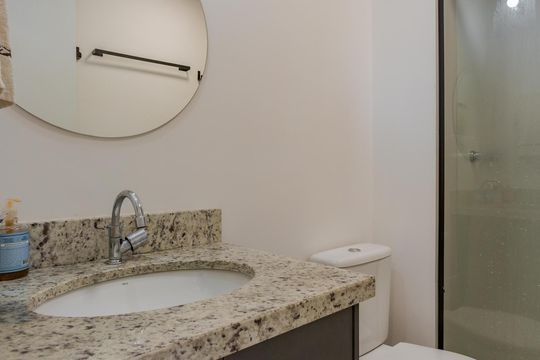 Suíte de apartamento para alugar com 2 quartos, 56m² em São João, Porto Alegre
