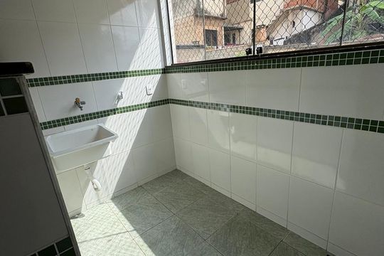 Área de serviço de apartamento para alugar com 3 quartos, 110m² em Nova Era, Juiz de Fora