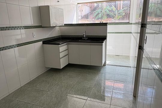 Cozinha de apartamento para alugar com 3 quartos, 110m² em Nova Era, Juiz de Fora
