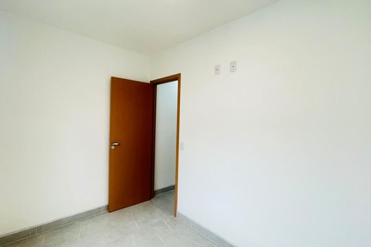 Quarto de casa de condomínio para alugar com 2 quartos, 50m² em Parque das Lajes, Cotia