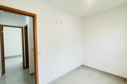 Quarto de casa de condomínio para alugar com 2 quartos, 50m² em Parque das Lajes, Cotia