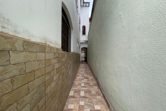 Corredor Lateral de casa para alugar com 2 quartos, 160m² em Cidade Líder, São Paulo