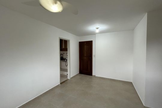 Sala de apartamento para alugar com 2 quartos, 45m² em Madureira, Rio de Janeiro