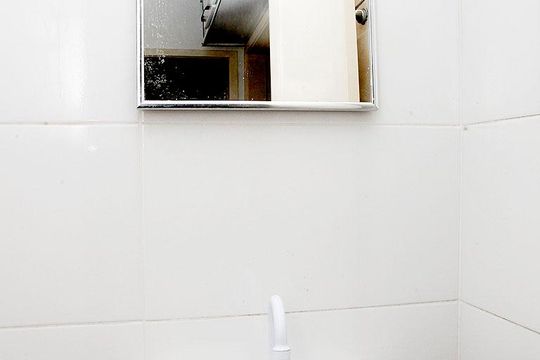 Banheiro de apartamento para alugar com 1 quarto, 29m² em Cidade Baixa, Porto Alegre