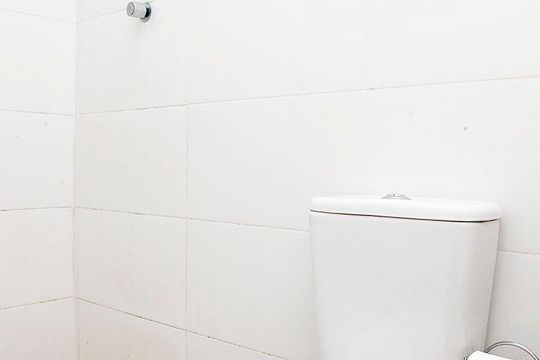 Banheiro de apartamento para alugar com 1 quarto, 29m² em Cidade Baixa, Porto Alegre