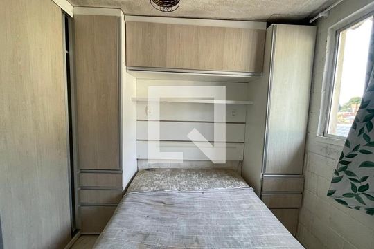 Apartamento à venda com 2 quartos, 44m² em São João Batista, São Leopoldo