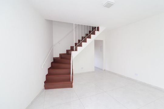 Casa para alugar com 2 quartos, 128m² em Vila Curuçá Velha, São Paulo