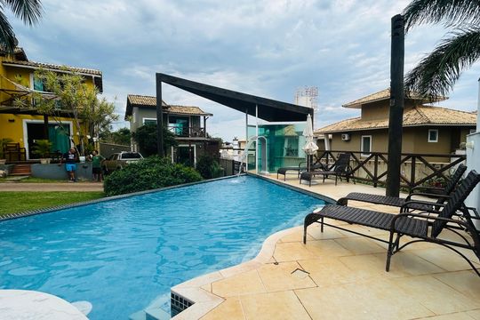 Casa de Condomínio para alugar com 2 quartos, 90m² em Alto da Rasa, Cabo Frio