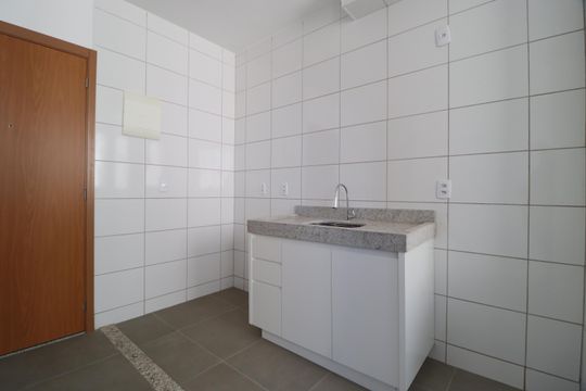 Cozinha de apartamento para alugar com 2 quartos, 42m² em Shopping Park, Uberlândia