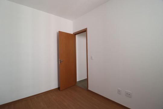 Quarto 2 de apartamento para alugar com 2 quartos, 42m² em Shopping Park, Uberlândia