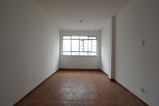 Studio de kitnet/studio para alugar com 1 quarto, 33m² em Sé, São Paulo