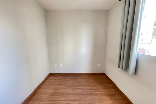 Quarto 2 de apartamento para alugar com 2 quartos, 40m² em Jardim D’abril, São Paulo