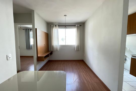 Sala de apartamento para alugar com 2 quartos, 40m² em Jardim D’abril, São Paulo