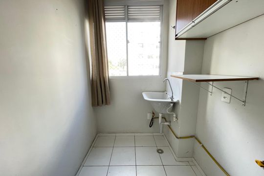Área de serviço de apartamento para alugar com 2 quartos, 40m² em Jardim D’abril, São Paulo