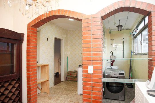 Área de serviço de apartamento para alugar com 2 quartos, 65m² em Auxiliadora, Porto Alegre