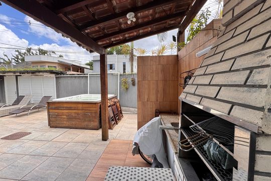 Área externa de apartamento à venda com 4 quartos, 196m² em Vargem Pequena, Rio de Janeiro