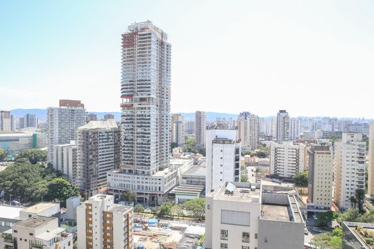 Vista da Sala de TV de apartamento para alugar com 1 quarto, 41m² em Pompeia, São Paulo