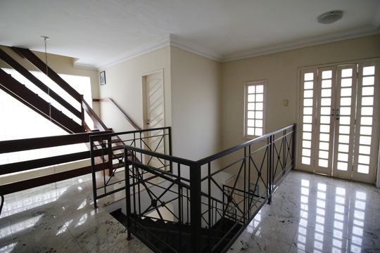 Hall de casa de condomínio à venda com 6 quartos, 300m² em Freguesia (Jacarepaguá), Rio de Janeiro