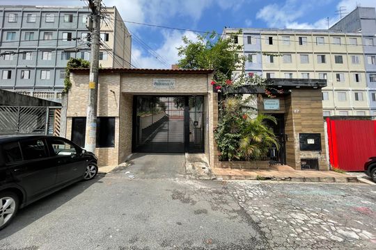 Fachada de apartamento para alugar com 2 quartos, 56m² em Jardim Bonifacio, São Paulo