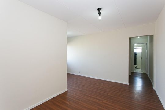Sala 1 de apartamento para alugar com 2 quartos, 67m² em Parque Paineiras, São Paulo