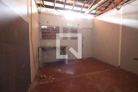 Casa para alugar com 4 quartos, 200m² em Penha de França, São Paulo