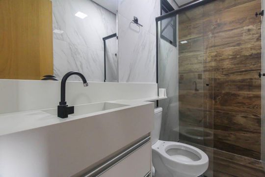 Banheiro de casa para alugar com 2 quartos, 42m² em Vila dos Minerios, São Paulo