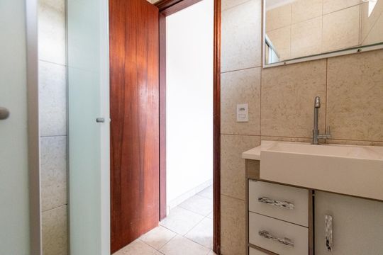 Banheiro da Suíte de casa à venda com 3 quartos, 134m² em Jardim Oriental, São Paulo