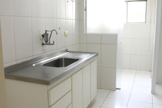 Cozinha de apartamento à venda com 2 quartos, 65m² em Jardim Umuarama, São Paulo