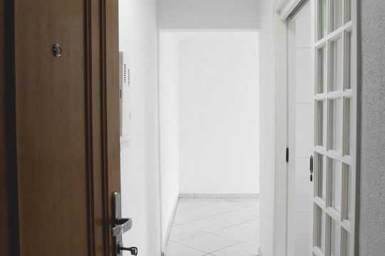 Corredor de apartamento à venda com 2 quartos, 65m² em Jardim Umuarama, São Paulo