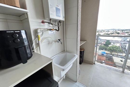 Área de Serviço de apartamento para alugar com 2 quartos, 52m² em Marechal Hermes, Rio de Janeiro