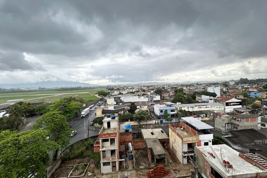 Vista de apartamento para alugar com 2 quartos, 52m² em Marechal Hermes, Rio de Janeiro