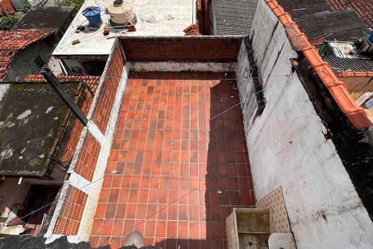 Quintal de casa para alugar com 2 quartos, 80m² em Parque Bahia, Cotia