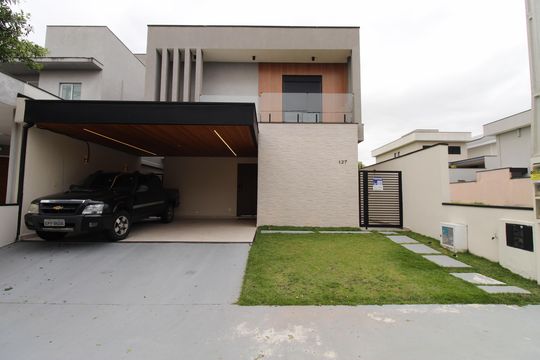 Garagem de casa de condomínio para alugar com 5 quartos, 200m² em Urbanova Vii, São José dos Campos