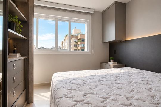 Suíte de apartamento para alugar com 1 quarto, 53m² em Três Figueiras, Porto Alegre