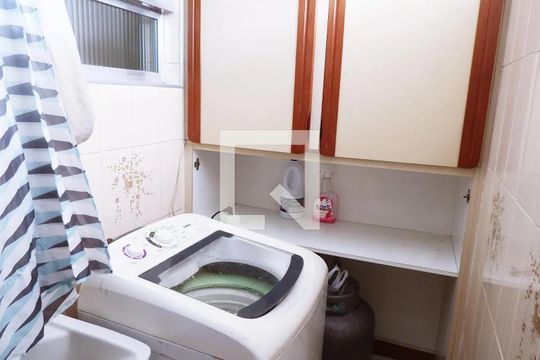 Área de serviço de apartamento para alugar com 2 quartos, 120m² em Itararé, São Vicente