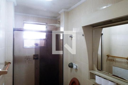 Banheiro 1 de apartamento para alugar com 2 quartos, 120m² em Itararé, São Vicente
