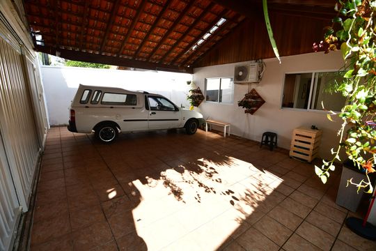 Garagem de casa à venda com 3 quartos, 331m² em Parque Imperador, Campinas