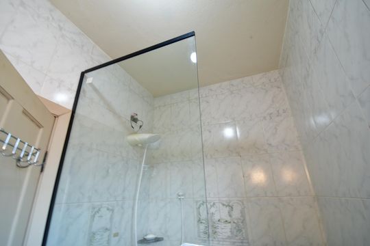 Banheiro Suíte de casa à venda com 3 quartos, 331m² em Parque Imperador, Campinas