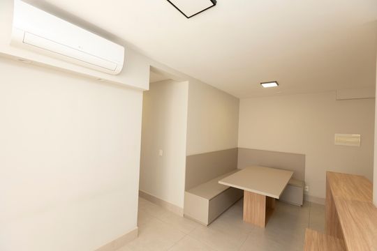 SALA DOIS AMBIENTES de apartamento à venda com 3 quartos, 75m² em Vila Itapura, Campinas