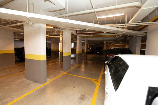 GARAGEM de apartamento à venda com 3 quartos, 75m² em Vila Itapura, Campinas