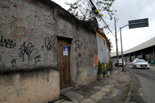 Fachada de casa para alugar com 1 quarto, 35m² em Coelho Neto, Rio de Janeiro
