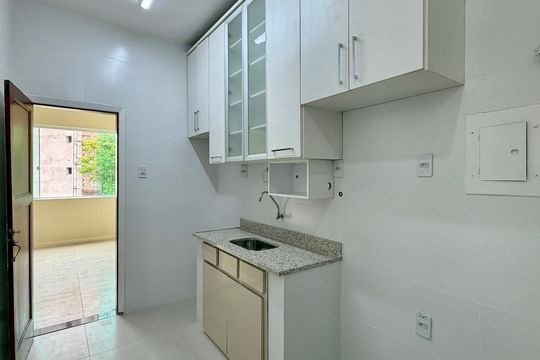 Cozinha/Área de serviço de apartamento à venda com 3 quartos, 120m² em Serra, Belo Horizonte