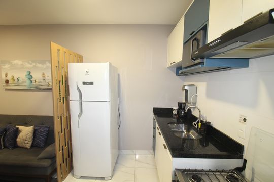 Sala / Cozinha de apartamento para alugar com 1 quarto, 32m² em Carandiru, São Paulo