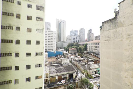 Vista de kitnet/studio para alugar com 1 quarto, 26m² em Liberdade, São Paulo