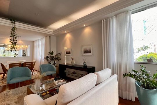 Apartamento à venda com 4 quartos, 140m² em Cidade Nova, Belo Horizonte